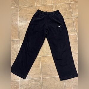 Boys Nike Sweatpants Size M
